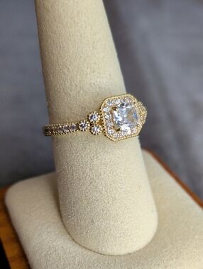 Cushion-Cut Halo Engagement Ring Size 8 - YG Plated
